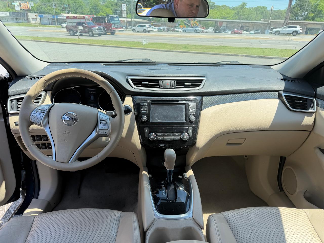 Nissan Rogue  2015