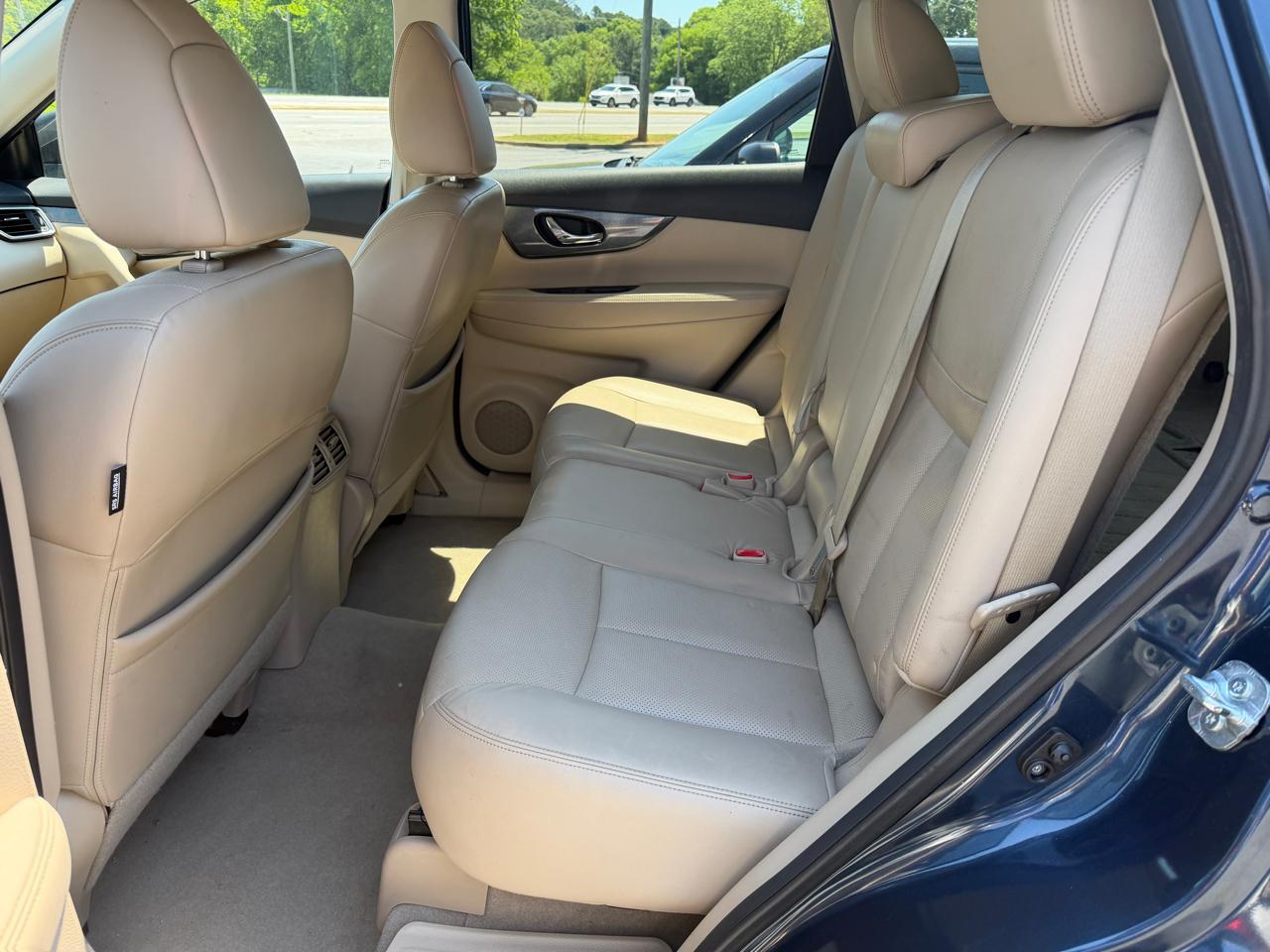 Nissan Rogue  2015