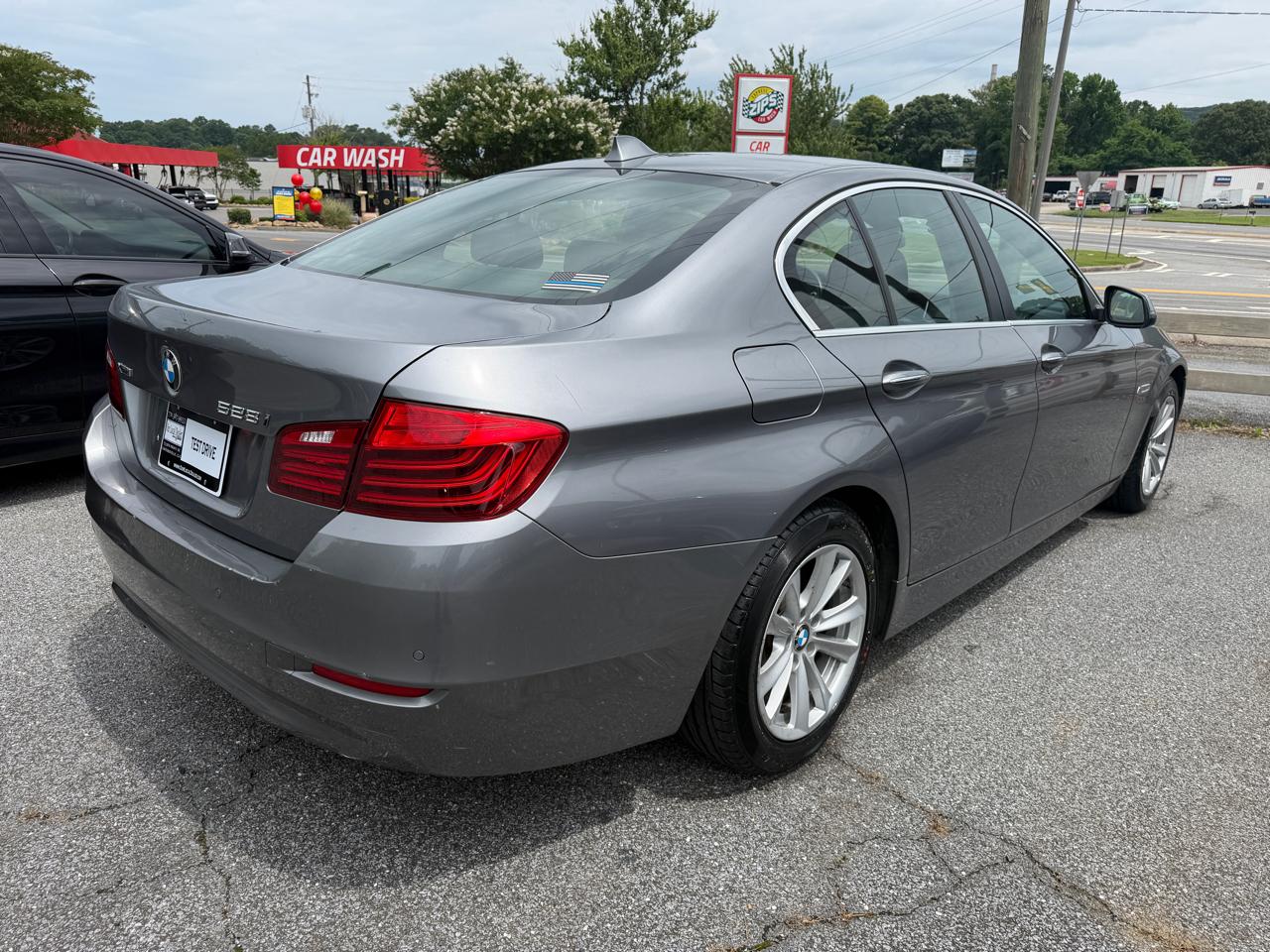 BMW 5-Series 528i xDrive 2016