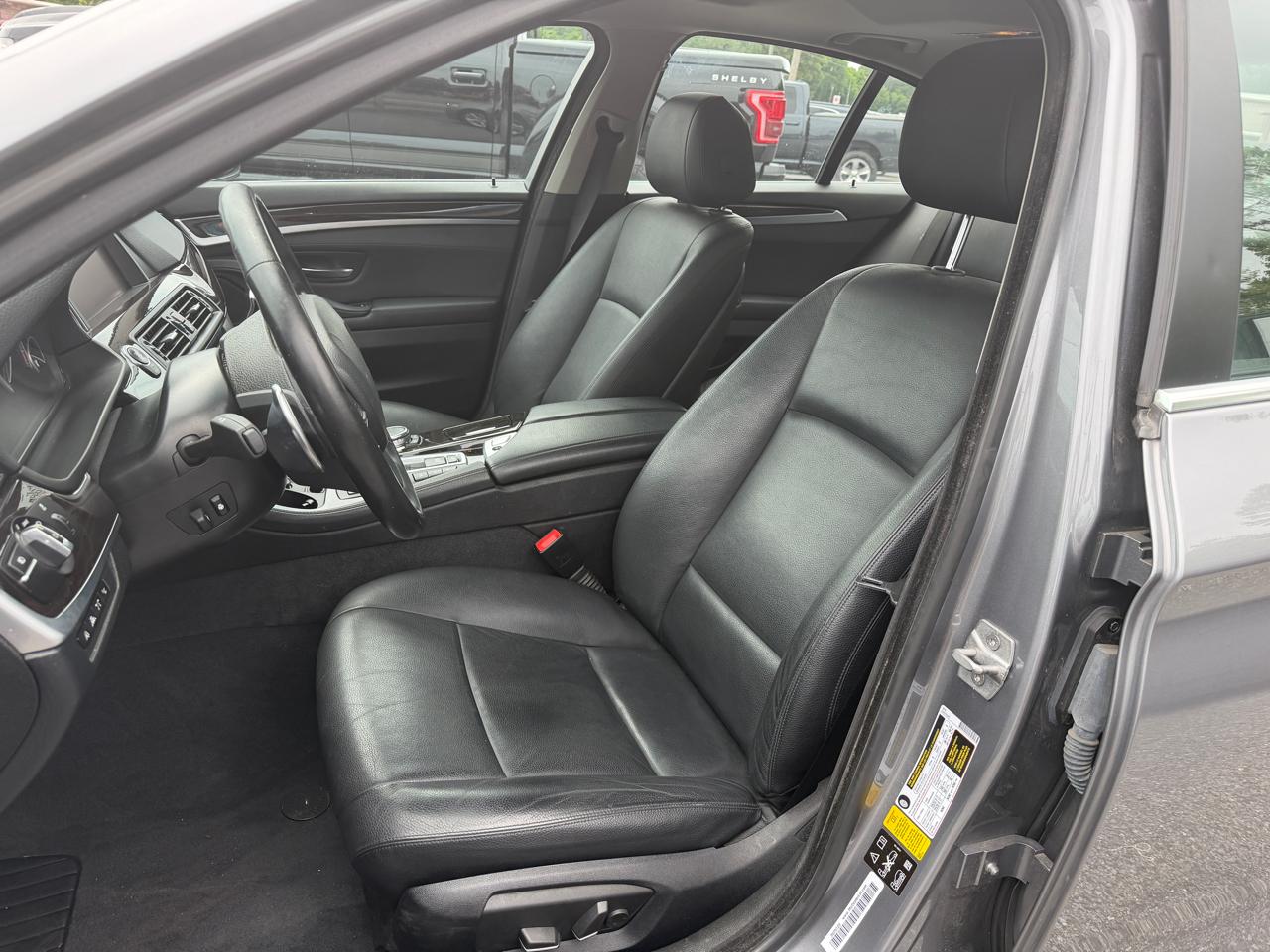 BMW 5-Series 528i xDrive 2016