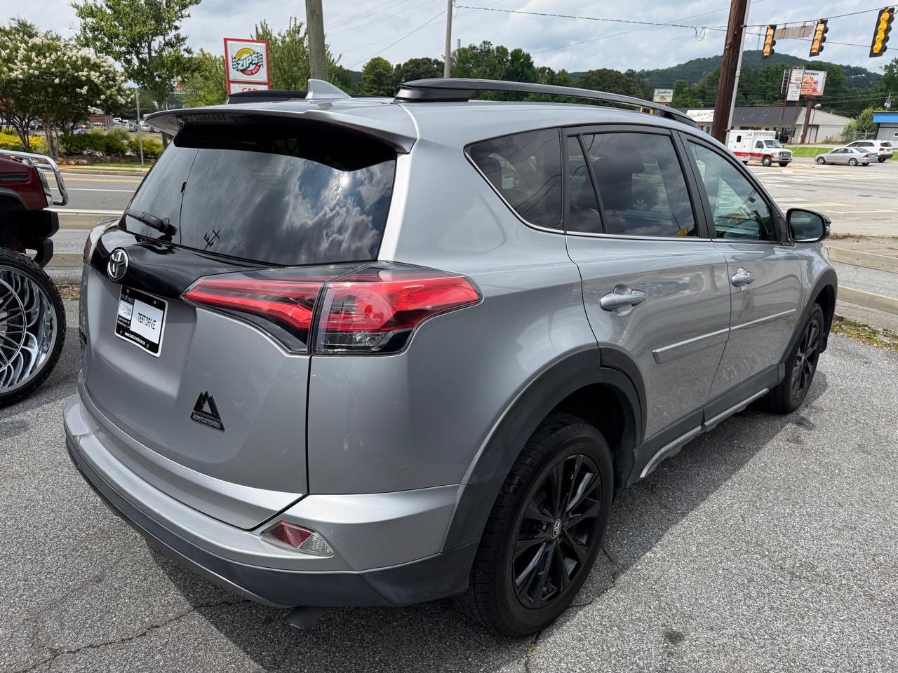 Toyota RAV4 Adventure AWD 2018