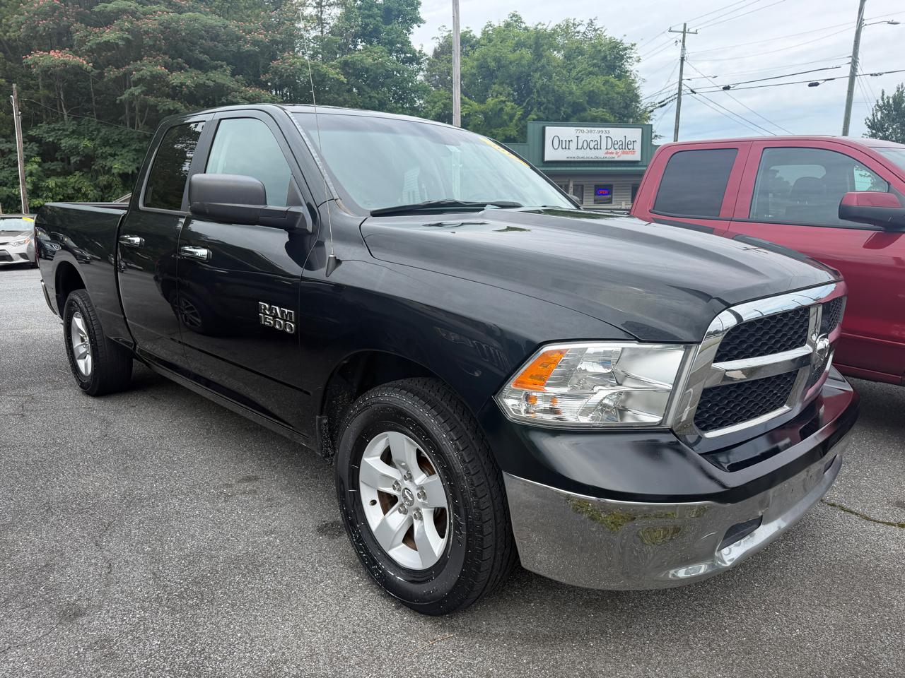 RAM 1500 2WD Quad Cab 140.5" SLT 2017
