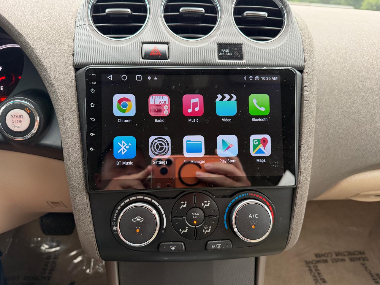 Nissan Altima  2011