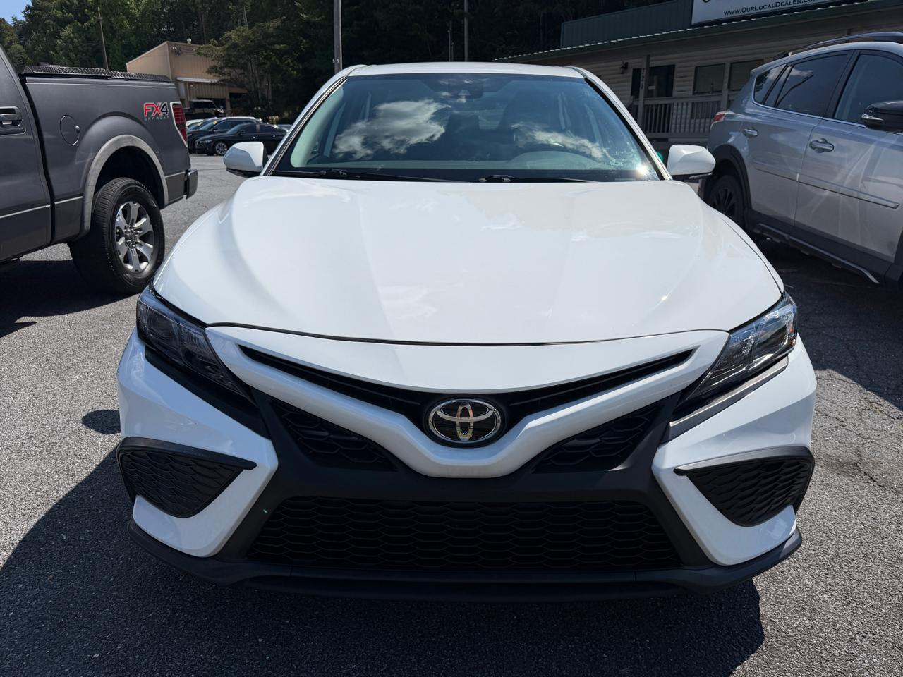 Toyota Camry  2022