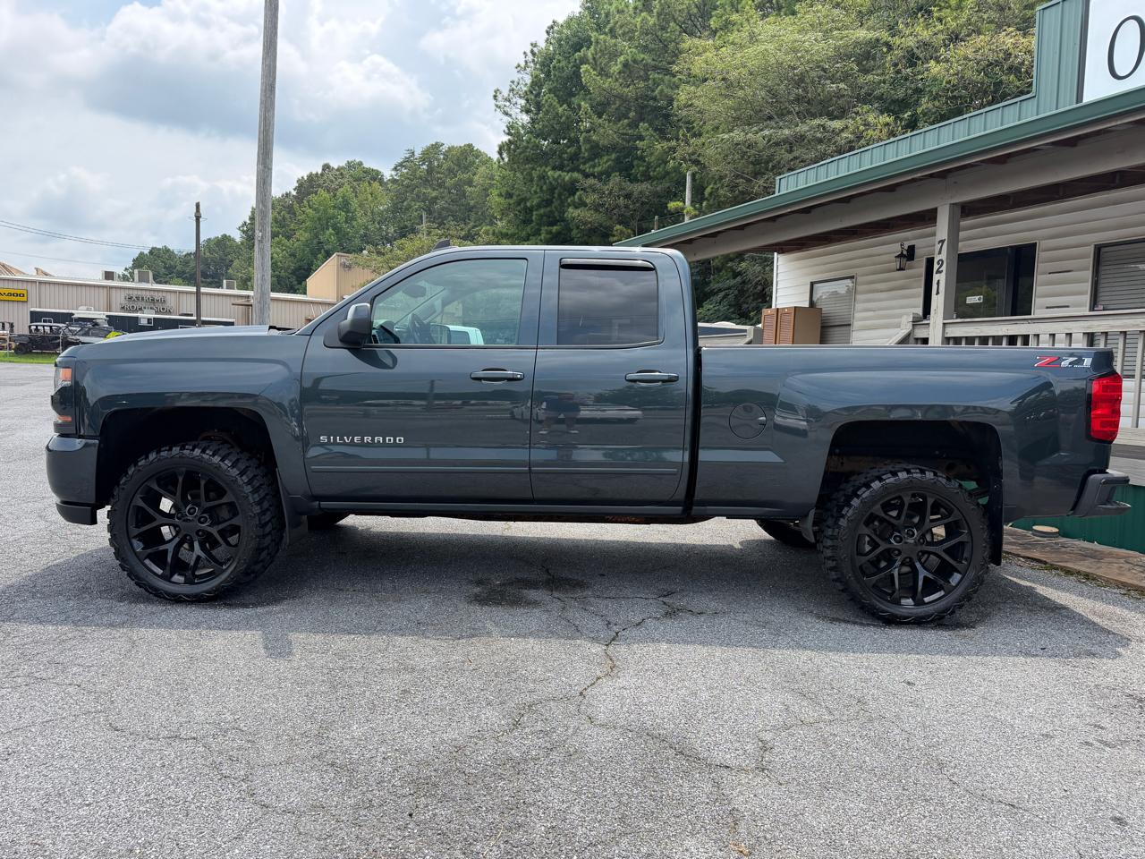 Chevrolet Silverado 1500 4WD Double Cab 143.5" LT w/2LT 2018