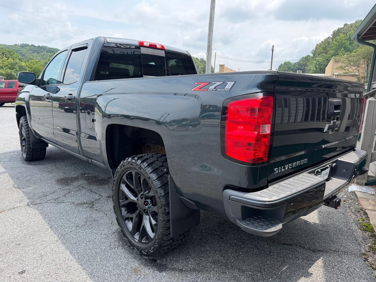 Chevrolet Silverado 1500 4WD Double Cab 143.5" LT w/2LT 2018