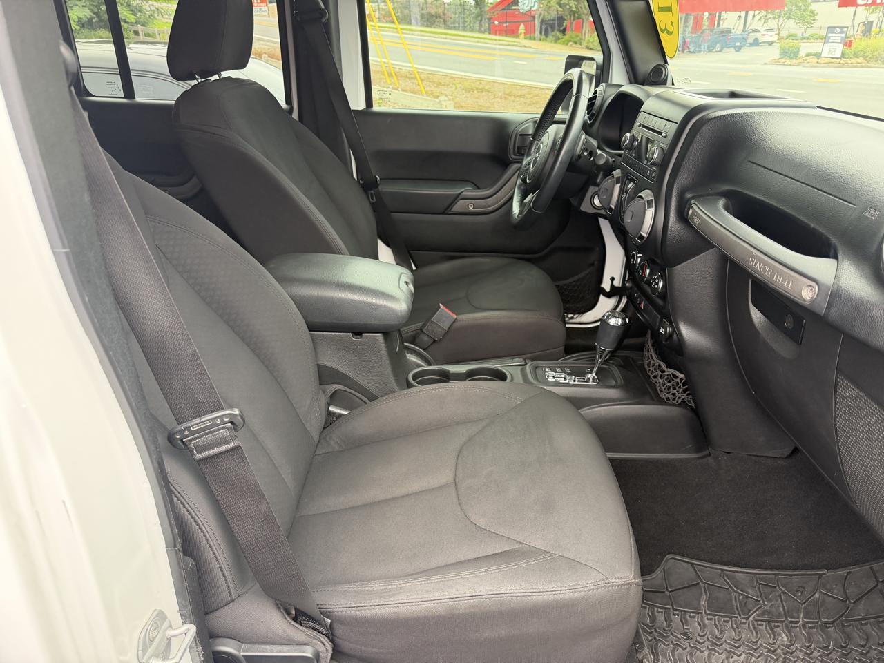 Jeep Wrangler Unlimited Sport 4x4 2013