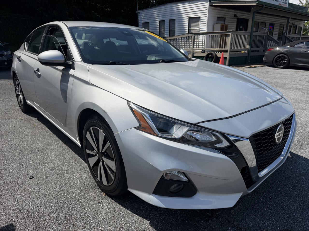 Nissan Altima  2022