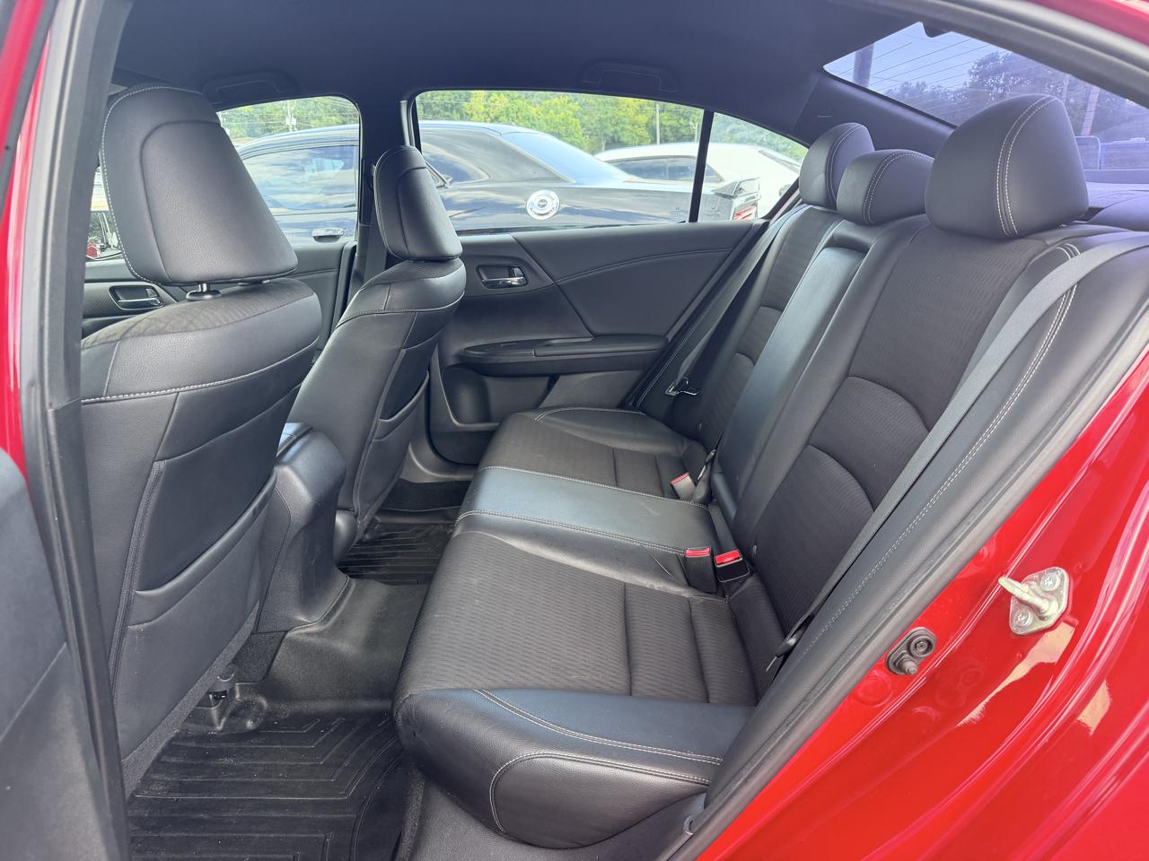 Honda Accord Sport Sedan AT 2017