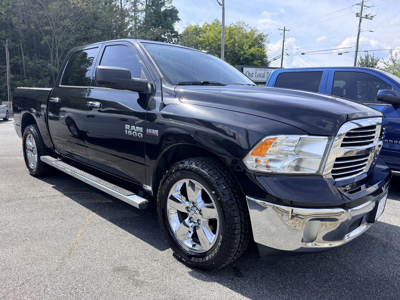 2016 RAM 1500 4WD Crew Cab 140.5" Big Horn