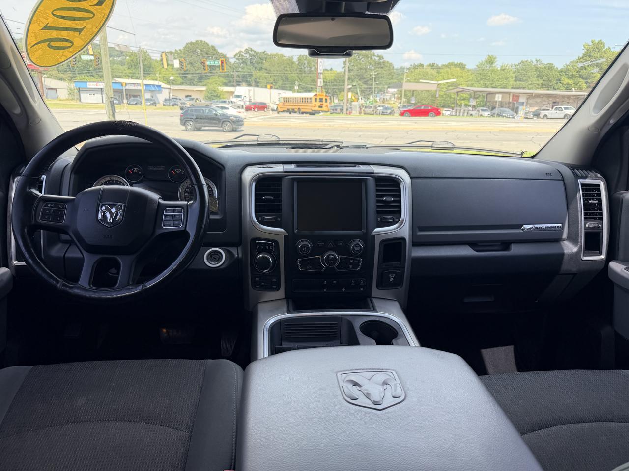 RAM 1500 4WD Crew Cab 140.5" Big Horn 2016
