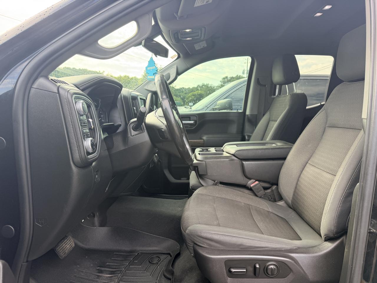 GMC Sierra photo 11