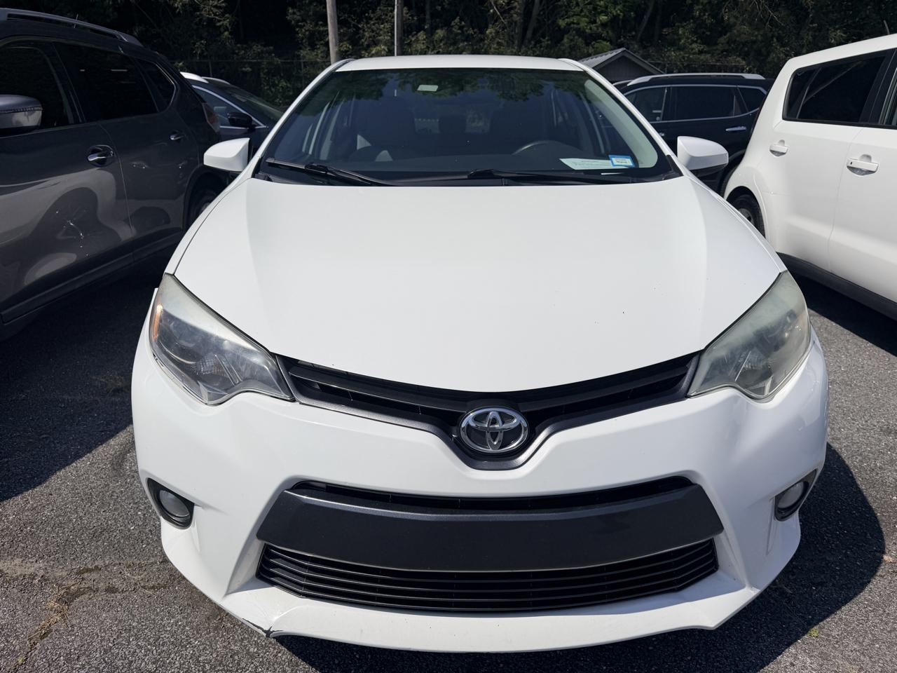 Toyota Corolla photo 2