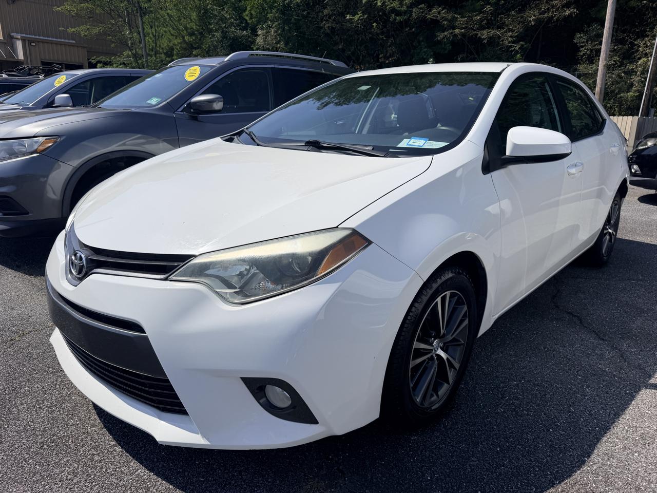 Toyota Corolla photo 3