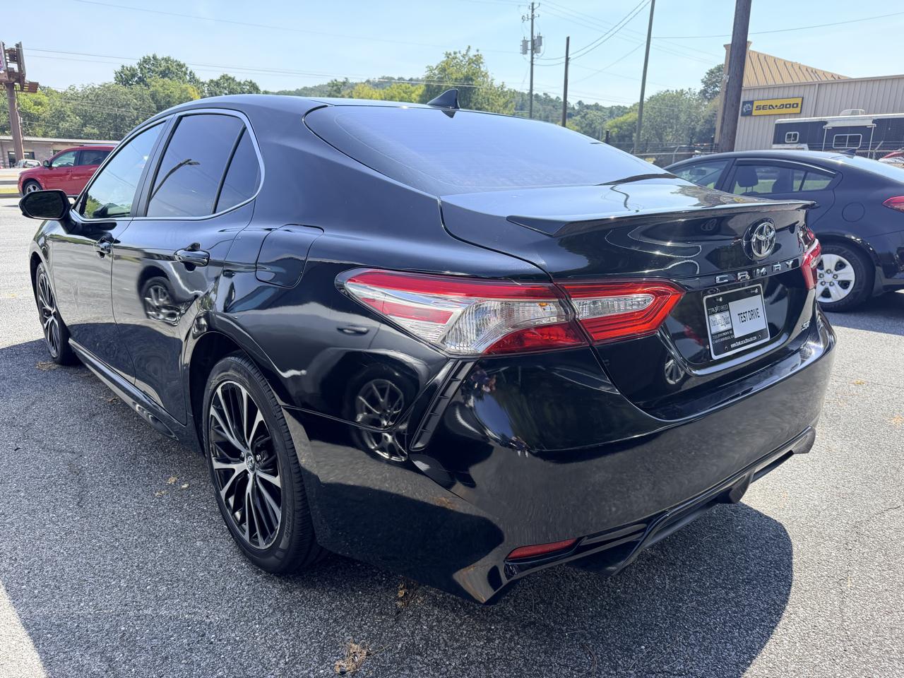 Toyota Camry  2019