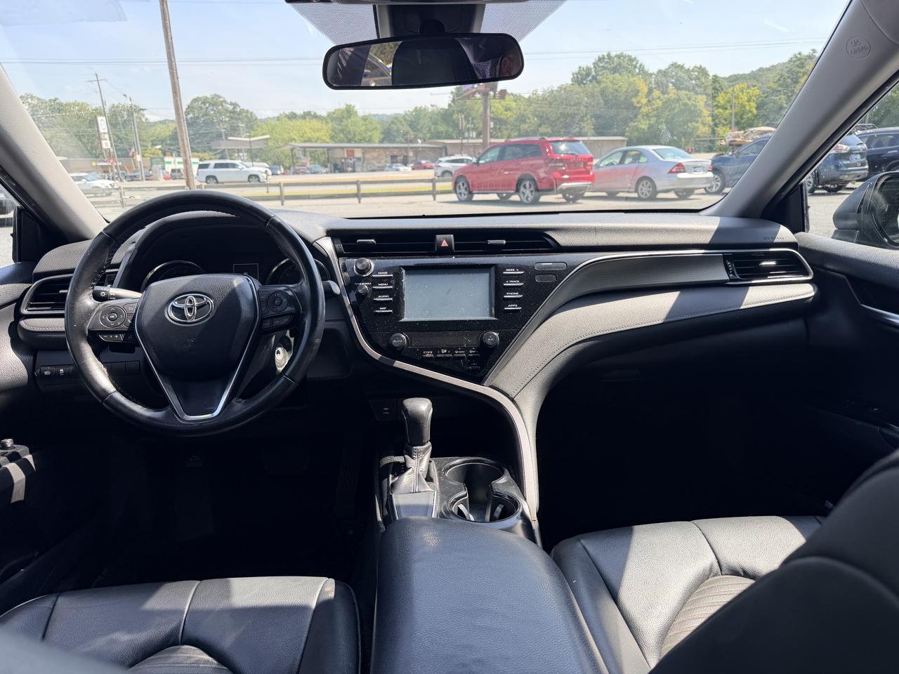 Toyota Camry  2019
