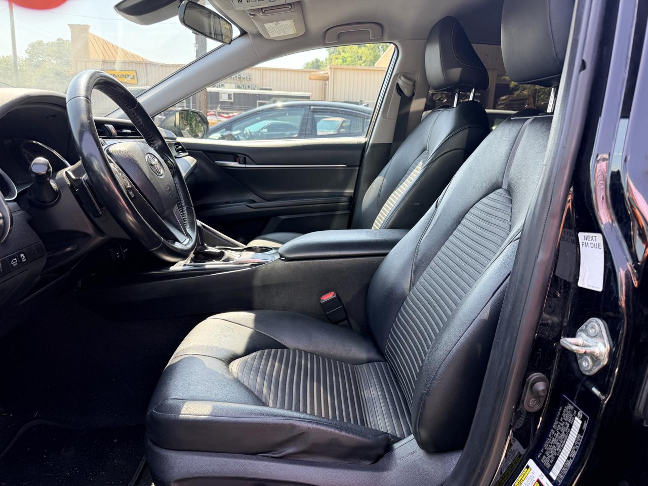 Toyota Camry  2019
