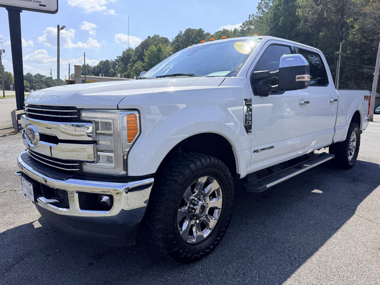 Ford F-250 SD Lariat Crew Cab 4WD 2017
