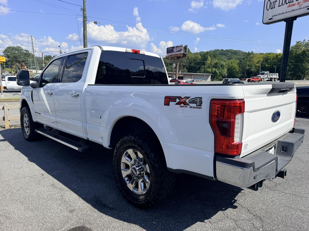 Ford F-250 SD Lariat Crew Cab 4WD 2017