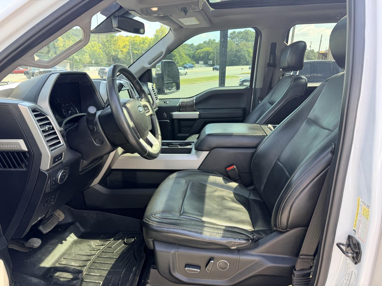 Ford F-250 SD Lariat Crew Cab 4WD 2017