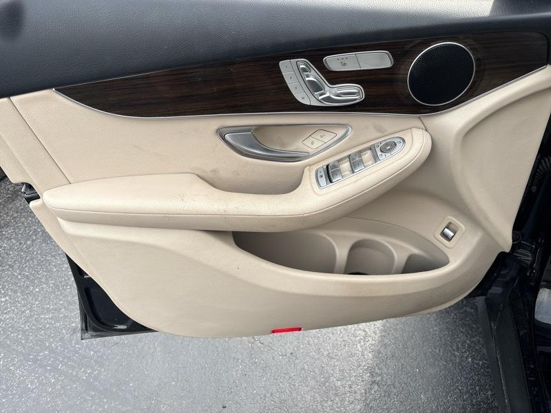 Mercedes-Benz GLC-Class GLC300 4MATIC 2018