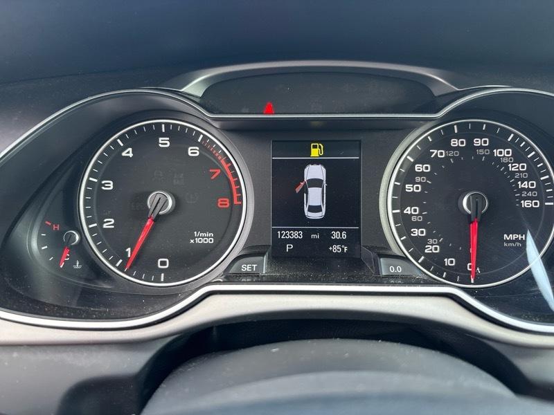 Audi A4 2.0T Sedan quattro Tiptronic 2014