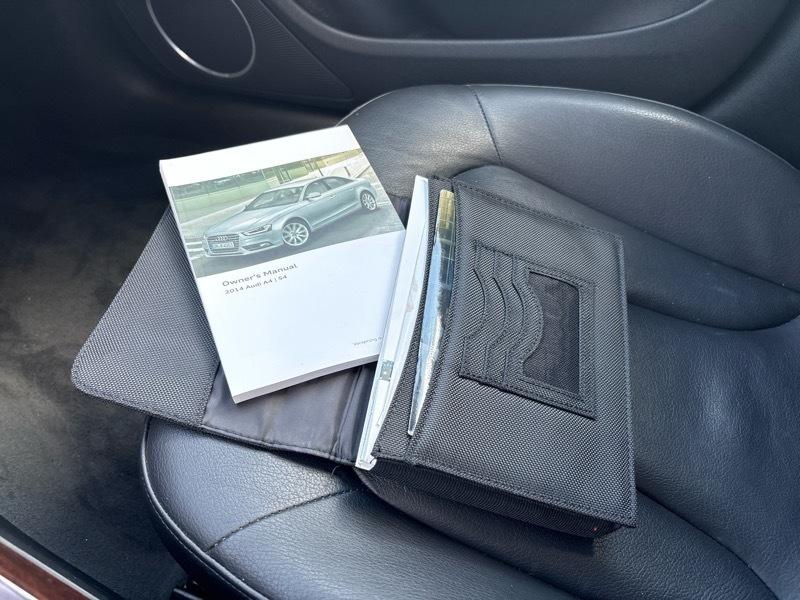 Audi A4 2.0T Sedan quattro Tiptronic 2014