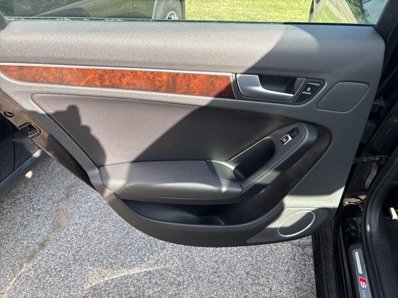 Audi A4 2.0T Sedan quattro Tiptronic 2014