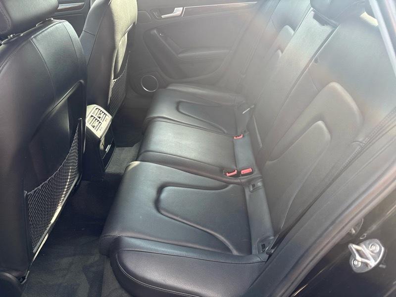 Audi A4 2.0T Sedan quattro Tiptronic 2014