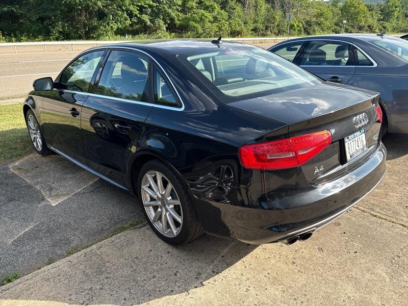 Audi A4 2.0T Sedan quattro Tiptronic 2014