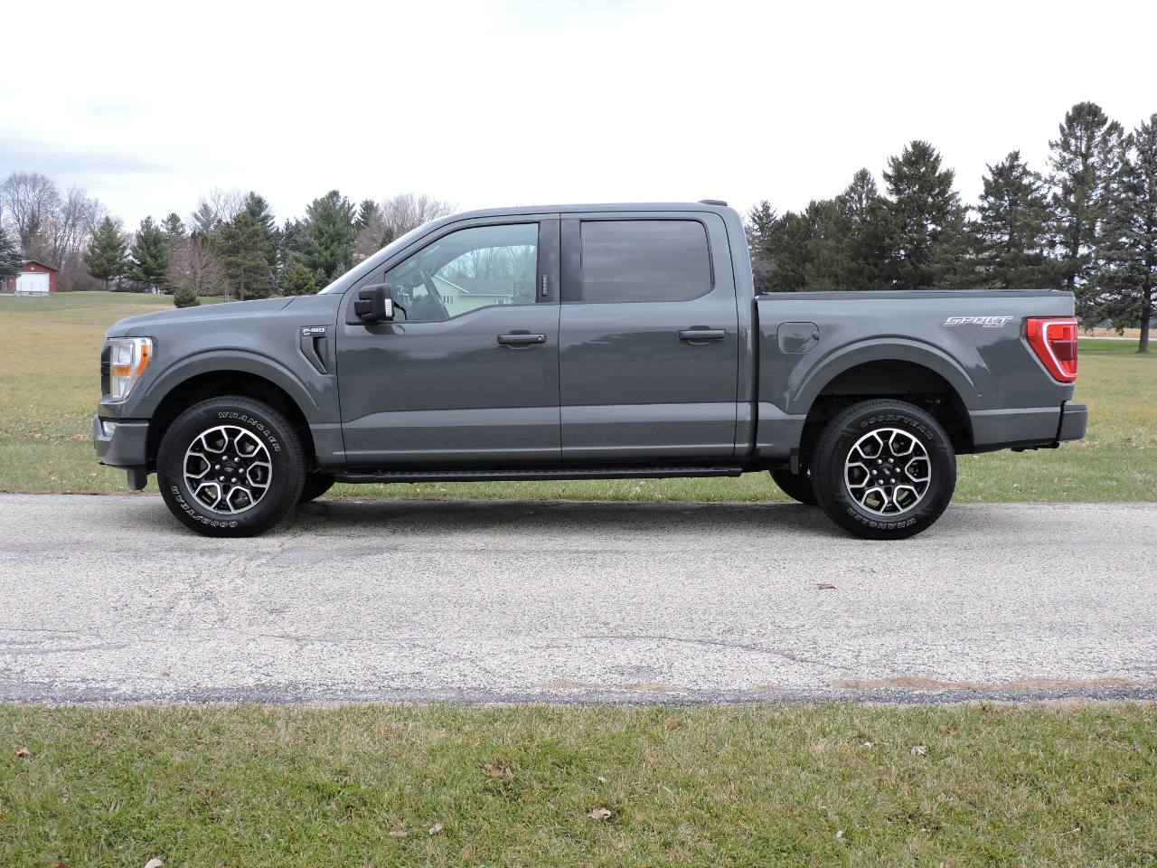2021 Ford F-150 XLT photo 3