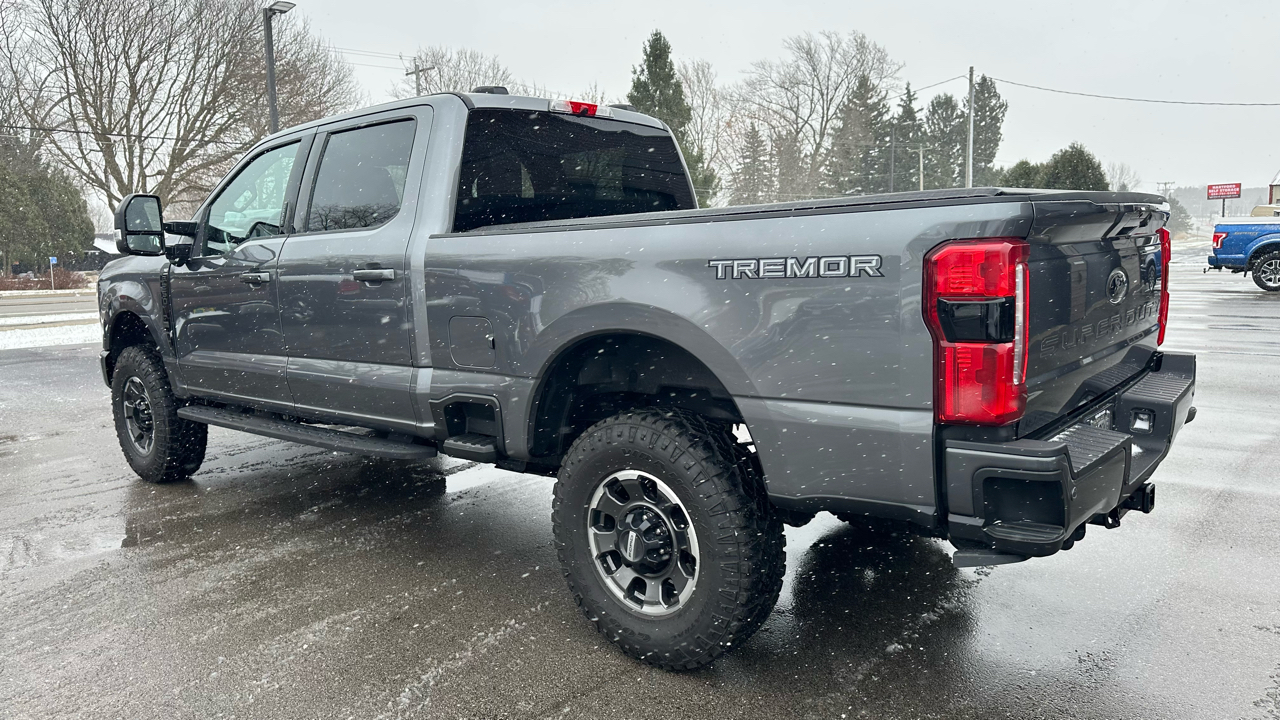 2023 Ford F-250 XLT Tremor photo 3