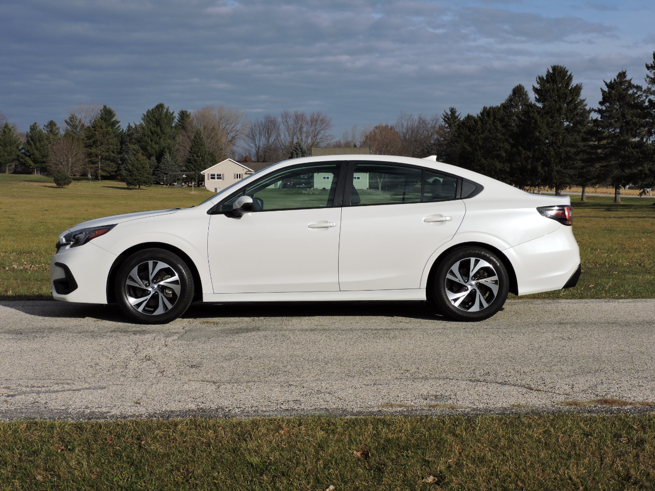 2023 Subaru Legacy Premium photo 3
