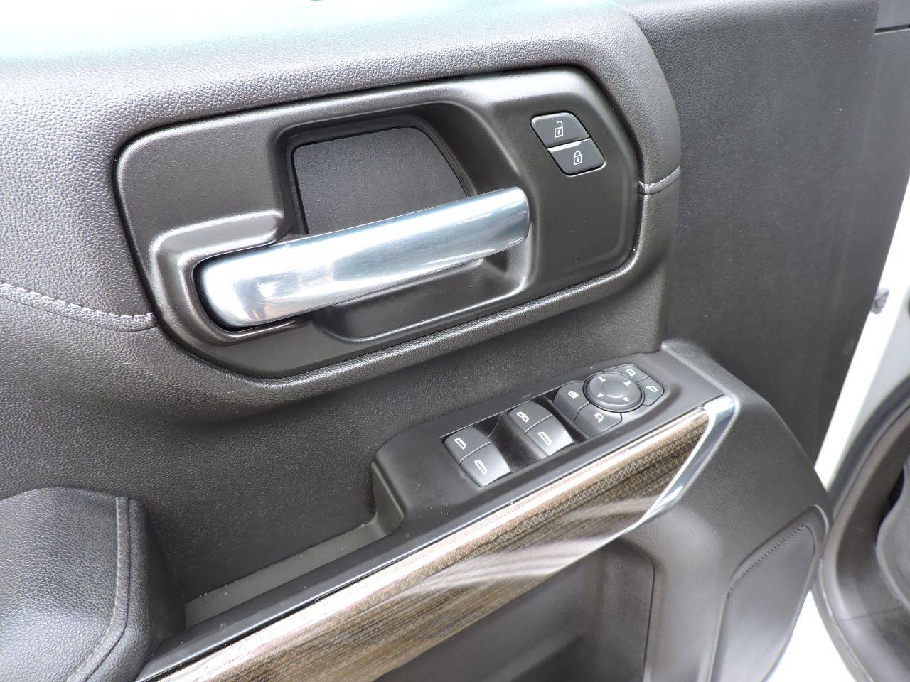 Chevrolet Silverado 2500HD 4WD Double Cab 149" LT 2020