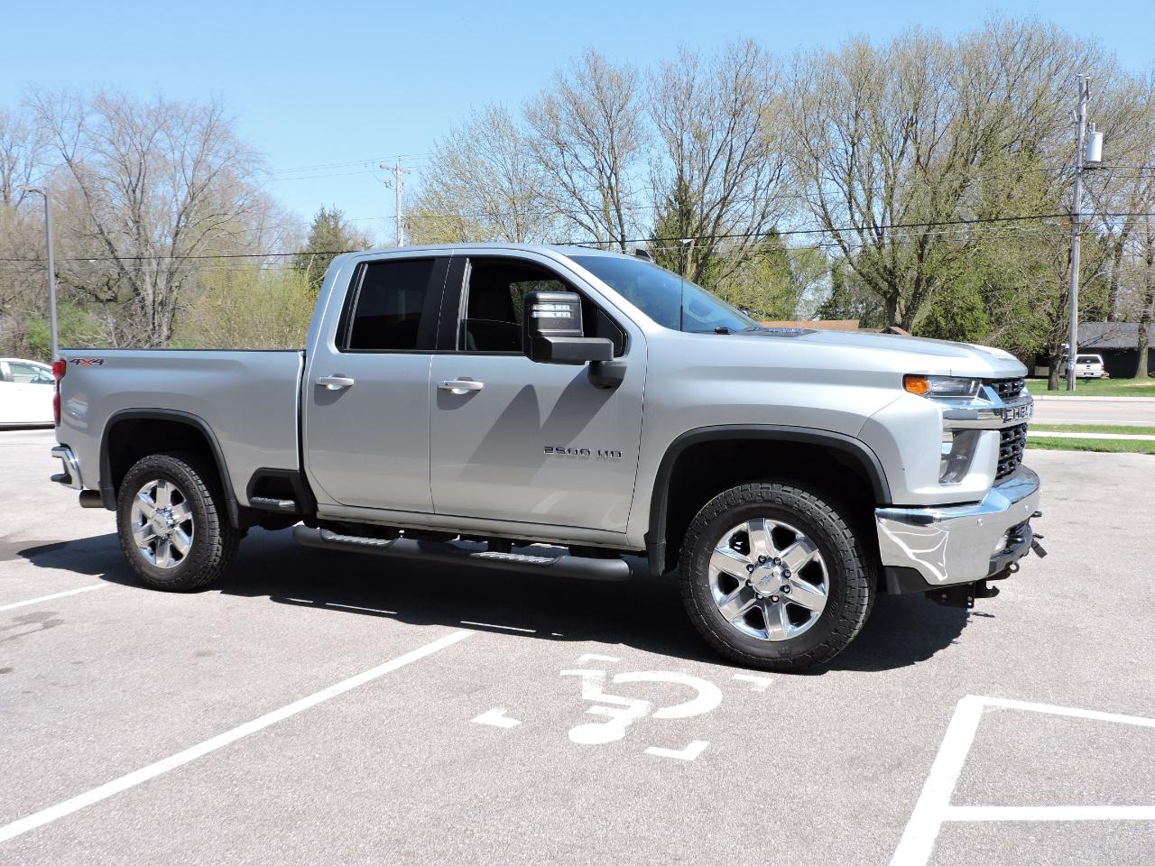 Chevrolet Silverado 2500HD 4WD Double Cab 149" LT 2020