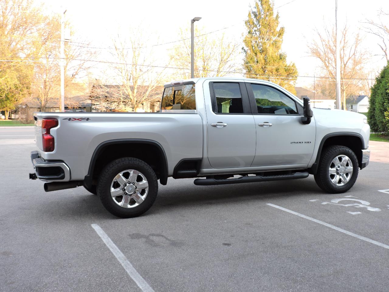 Chevrolet Silverado 2500HD 4WD Double Cab 149" LT 2020