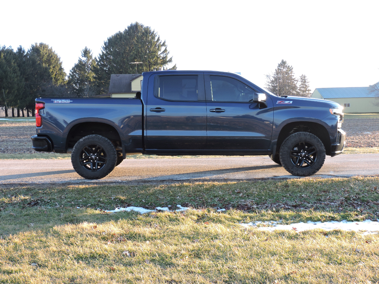 Chevrolet Silverado 1500 4WD Crew Cab 147" LT Trail Boss 2021