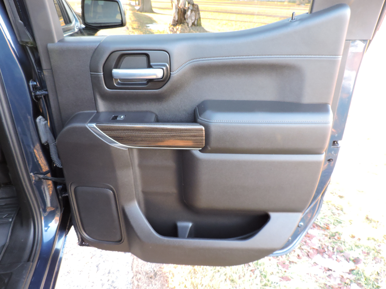 Chevrolet Silverado 1500 4WD Crew Cab 147" LT Trail Boss 2021