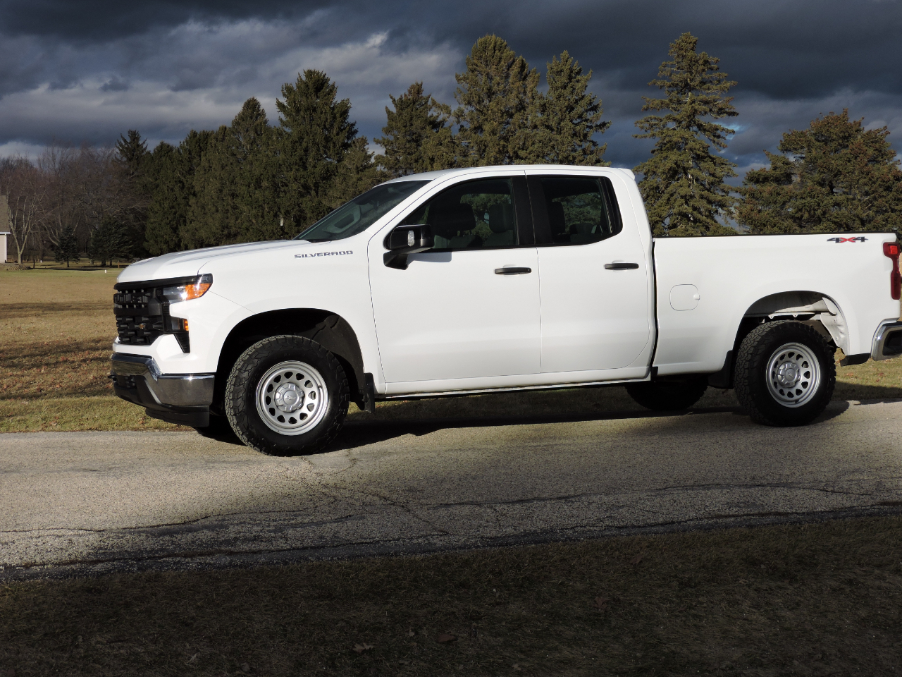 Chevrolet Silverado 1500 4WD Double Cab 147" Work Truck 2023