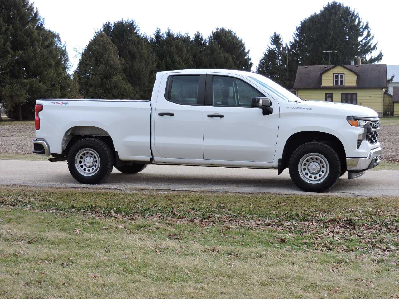 Chevrolet Silverado 1500 4WD Double Cab 147" Work Truck 2023