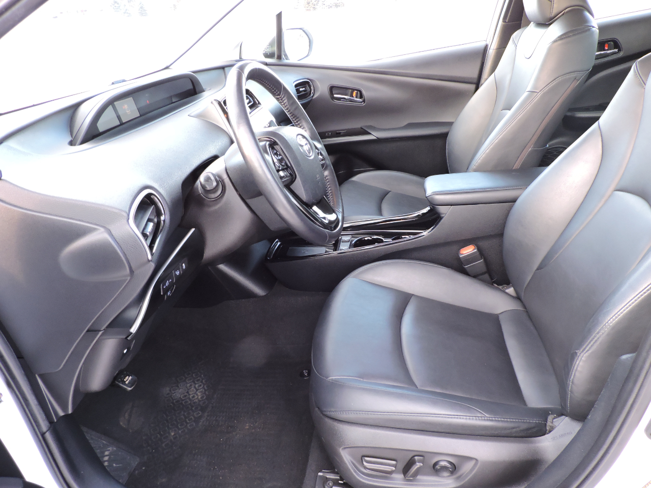 Toyota Prius XLE (Natl) 2021