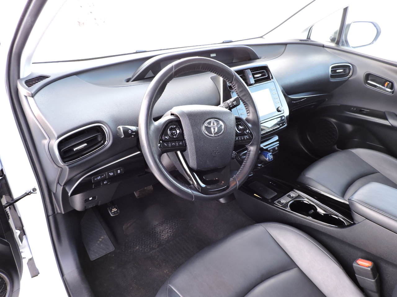 Toyota Prius XLE (Natl) 2021