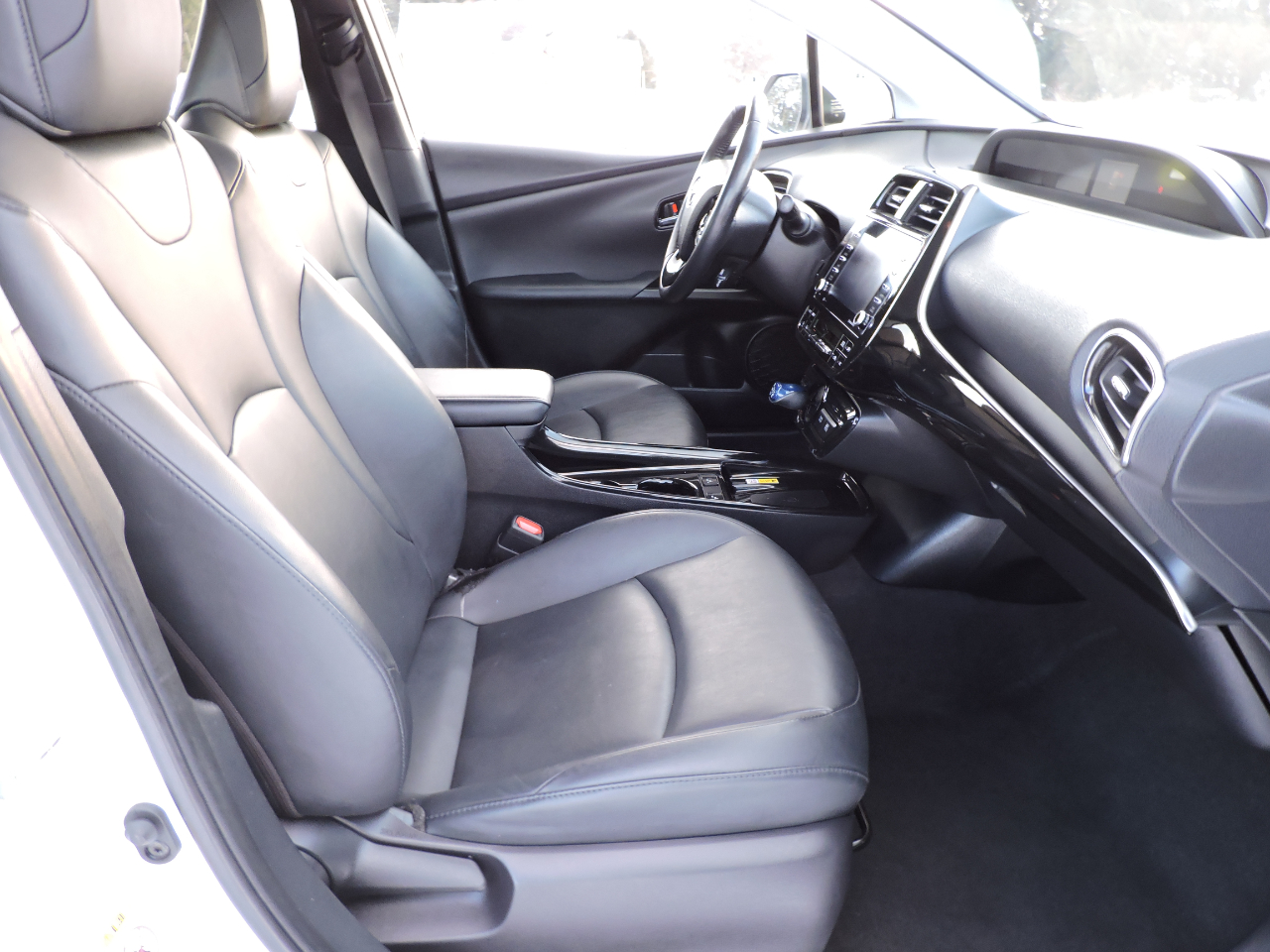 Toyota Prius XLE (Natl) 2021