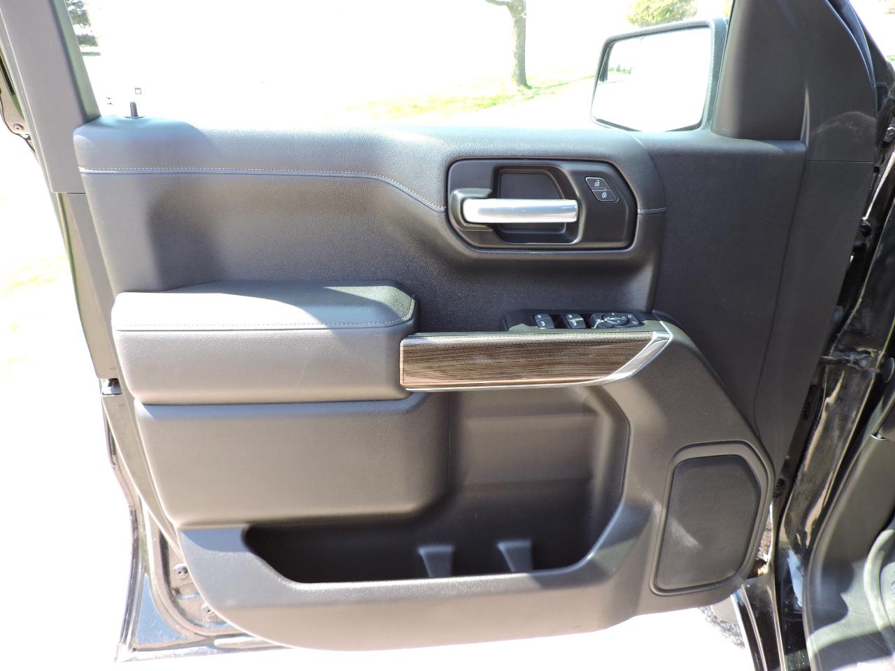 Chevrolet Silverado 1500 4WD Crew Cab 147" LT Trail Boss 2019