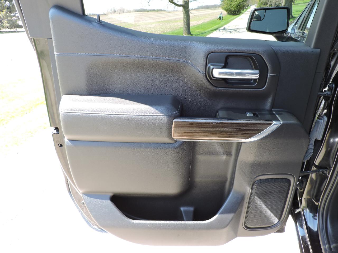 Chevrolet Silverado 1500 4WD Crew Cab 147" LT Trail Boss 2019