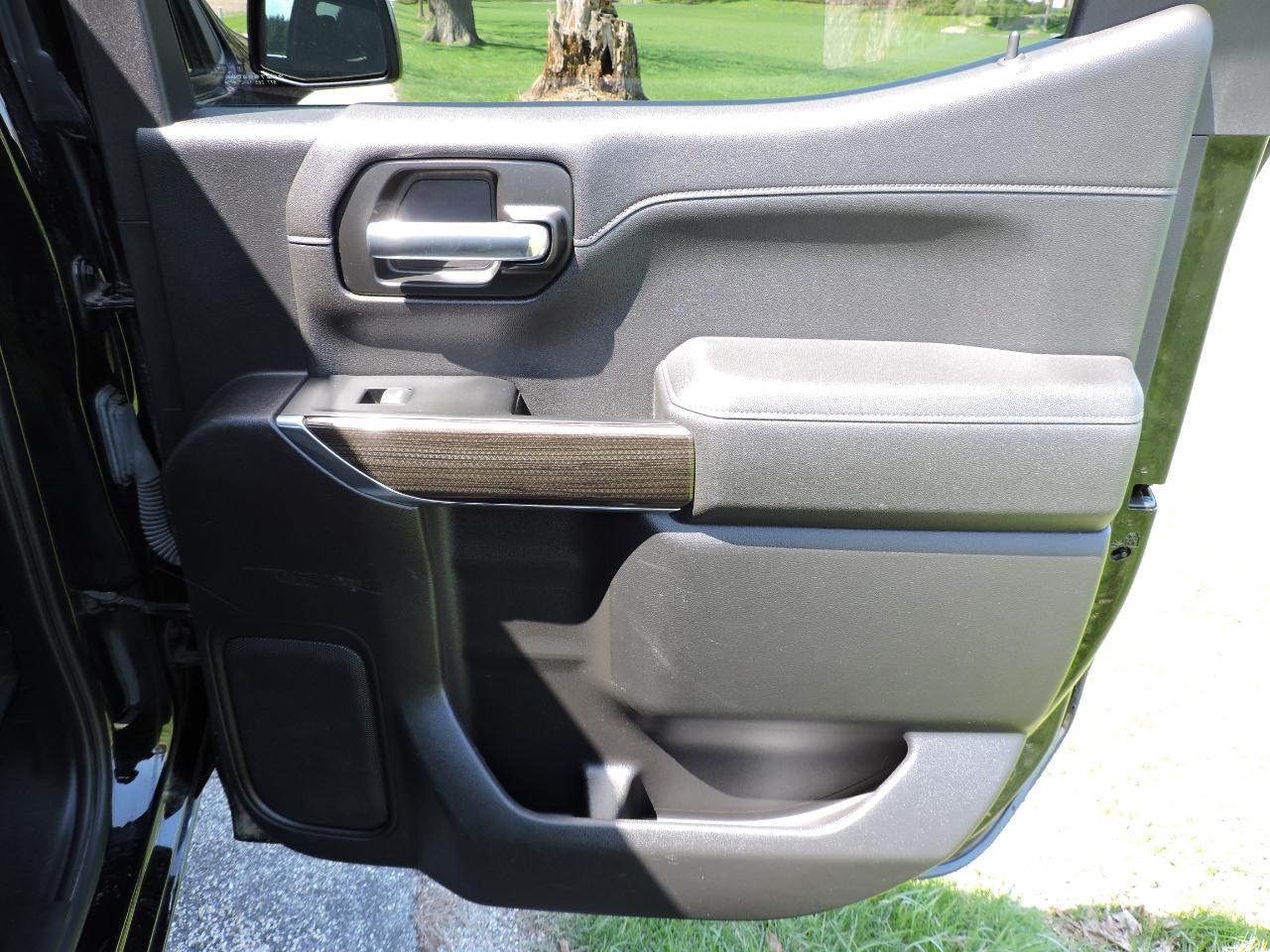 Chevrolet Silverado 1500 4WD Crew Cab 147" LT Trail Boss 2019