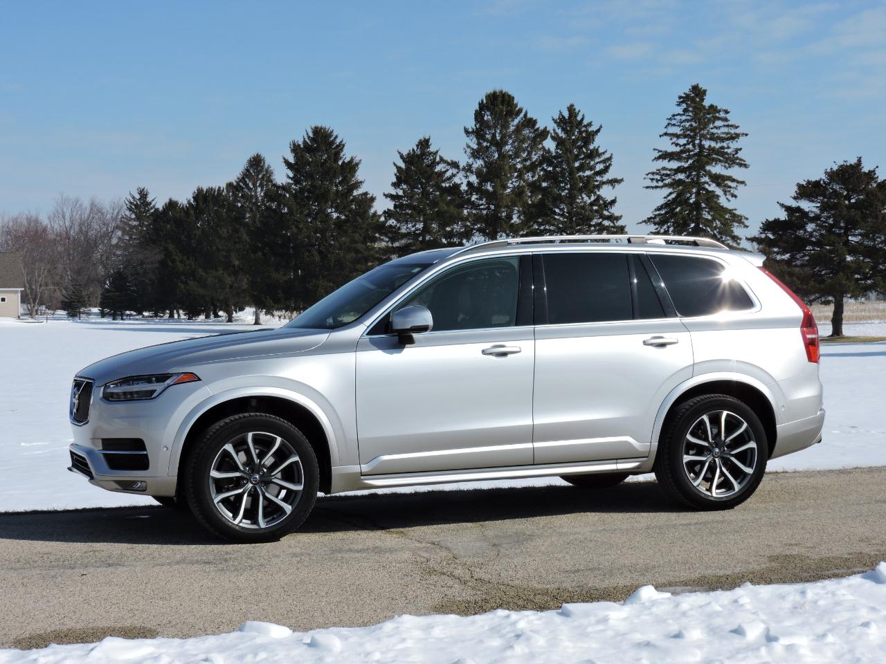 Volvo XC90 T5 AWD 7-Passenger Momentum 2018