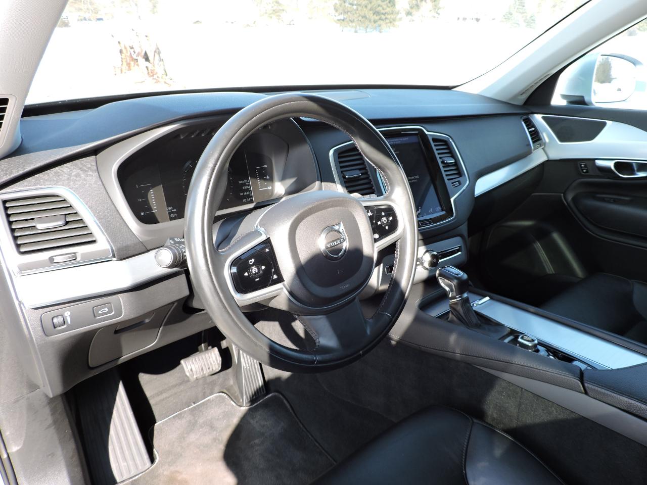 Volvo XC90 T5 AWD 7-Passenger Momentum 2018