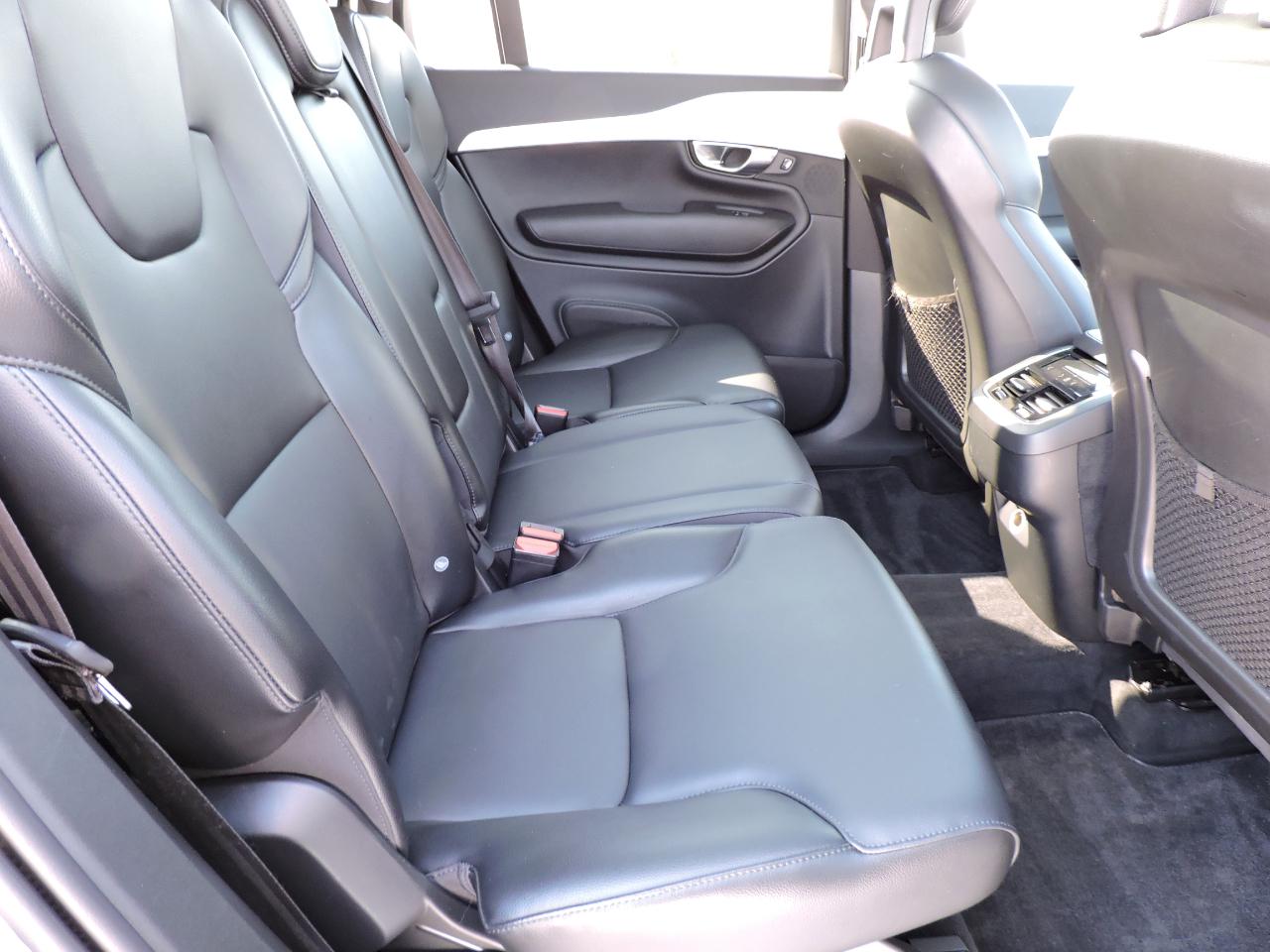 Volvo XC90 T5 AWD 7-Passenger Momentum 2018