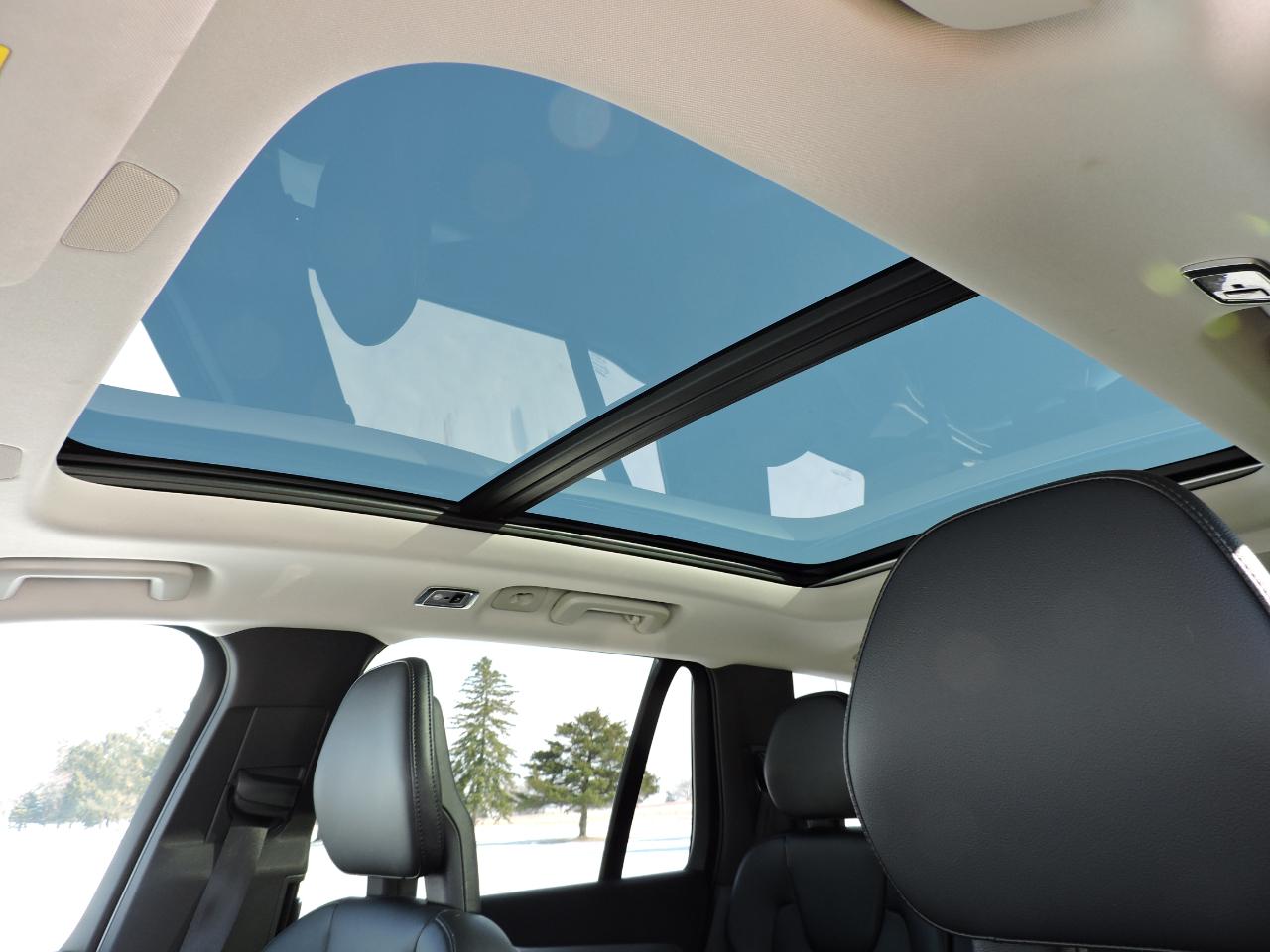 Volvo XC90 T5 AWD 7-Passenger Momentum 2018